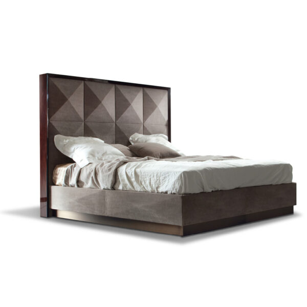 Coliseum bed