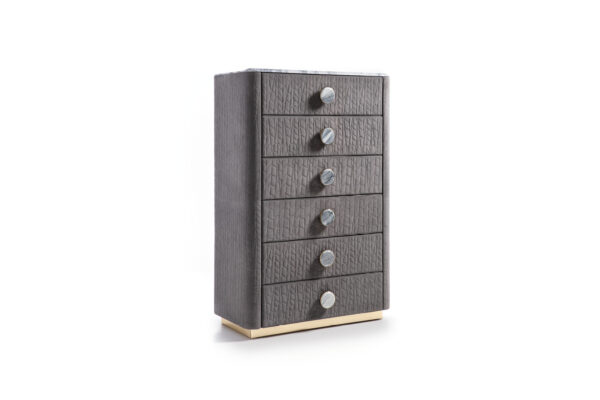 Charisma chest