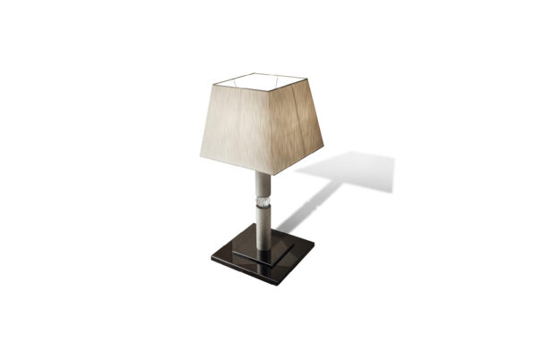 Alchemy lucilla medium lamp