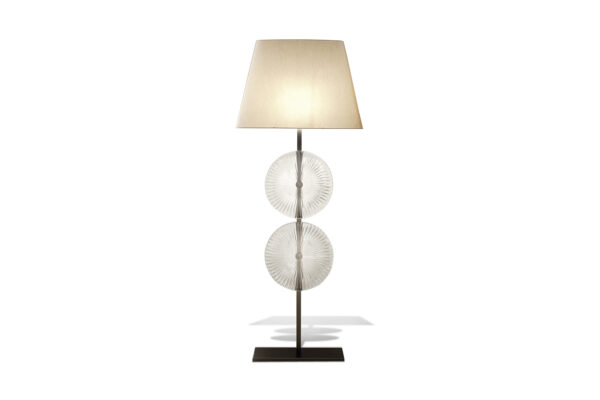 Lifetime thunder floor lamp